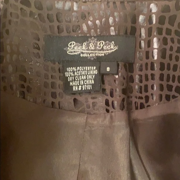 Peck & Peck Faux Leather animal print jacket. - Picture 5 of 5